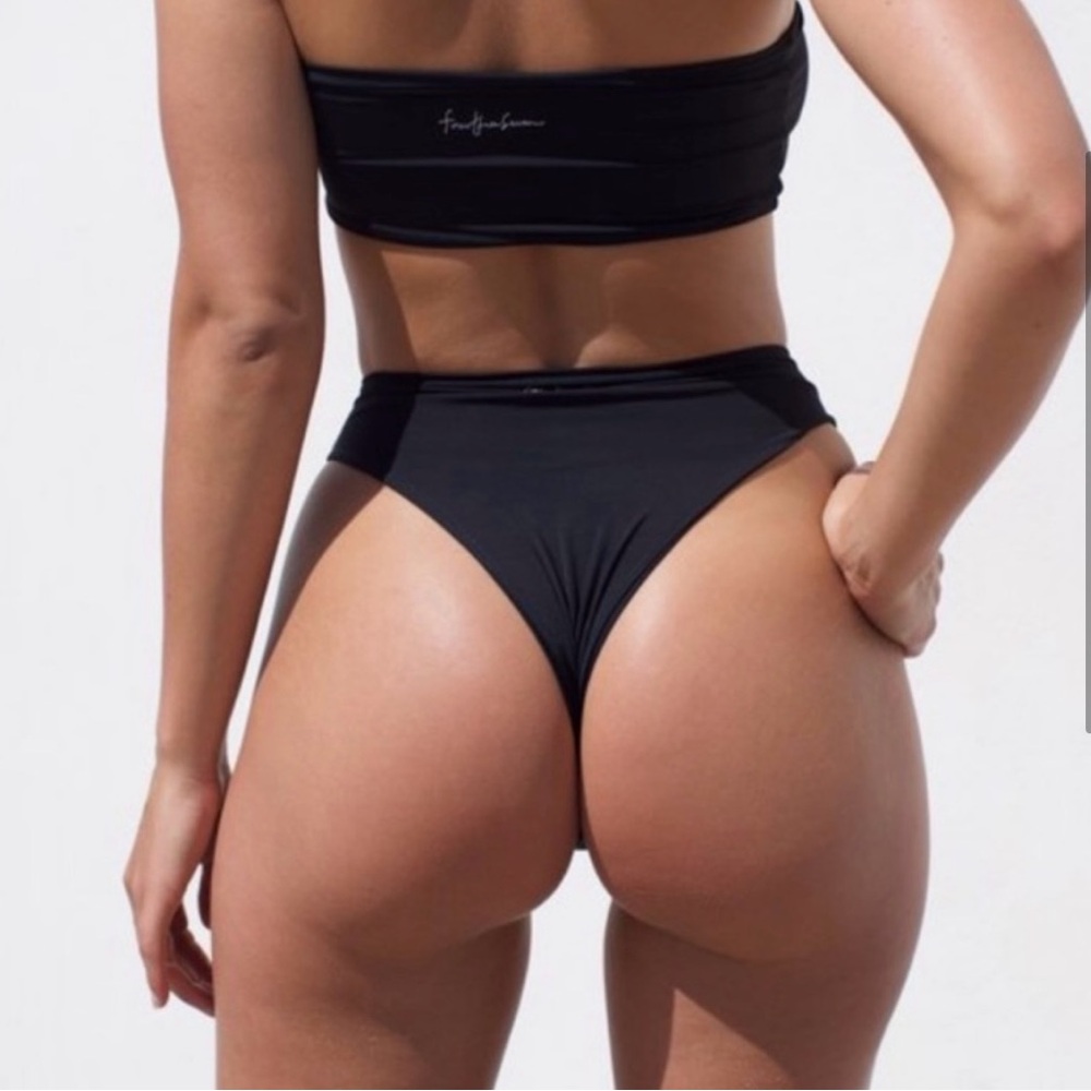 437 swim THE AUBREY BOTTOMS in BLACK
